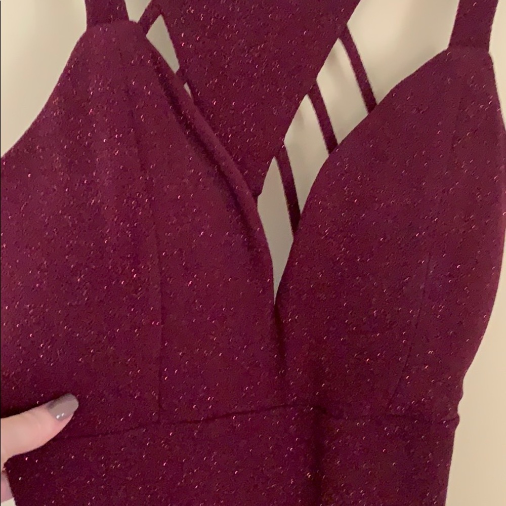 Venus dress- Maroon with a slight sparkle - Picture 4 of 4